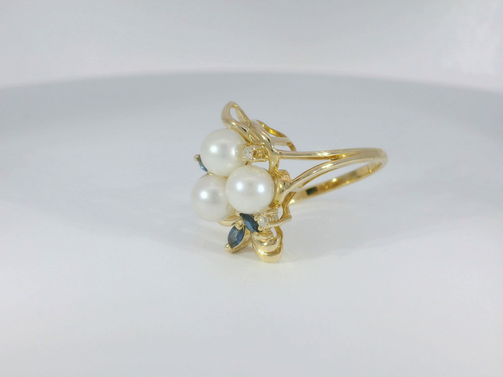 0.36 CTW Pearl, Sapphire & Diamond Cocktail Ring in 14KT Yellow Gold
