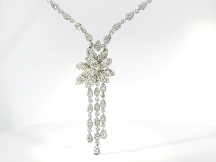 ANTIQUE 5.00 CTW G SI Floral Diamond Necklace in 14KT White Gold