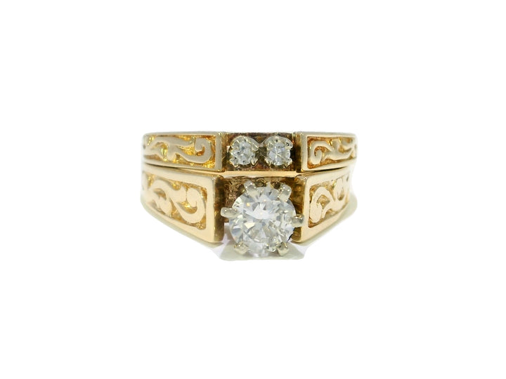 0.61 CTW EGL Certified VVS₂ Round Brilliant Cut Natural Diamond Bridal Set in Yellow Gold