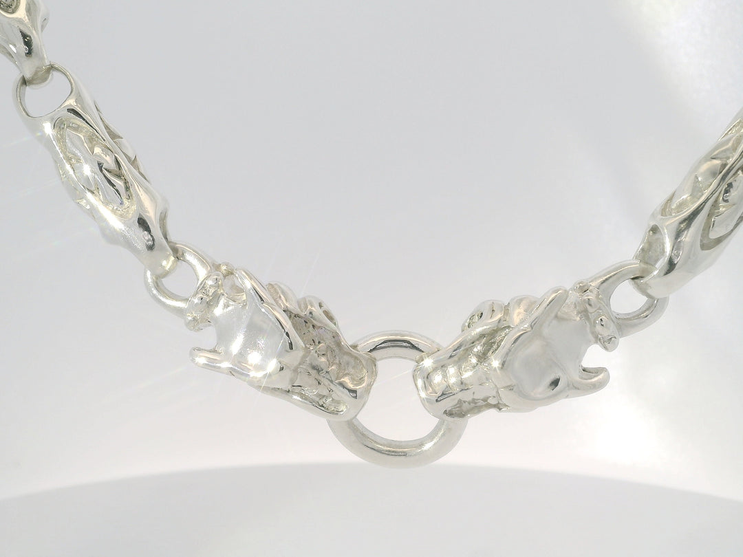 Elegant Silver Necklace.