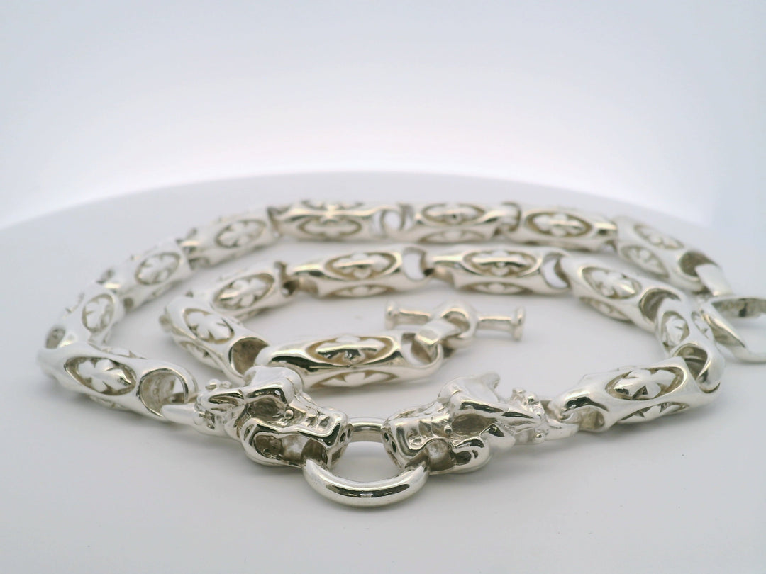 Elegant Silver Necklace.
