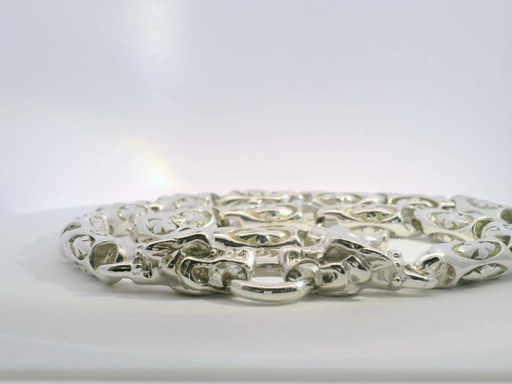 Elegant Silver Necklace.