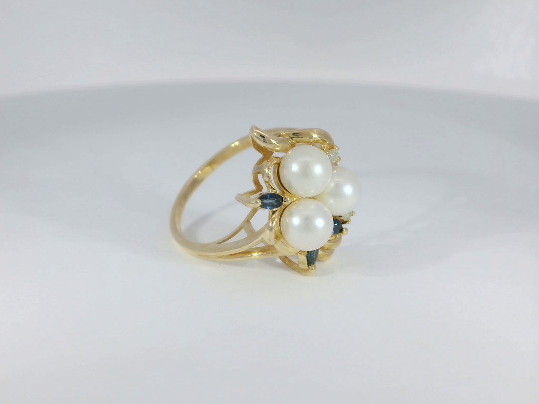 0.36 CTW Pearl, Sapphire & Diamond Cocktail Ring in 14KT Yellow Gold