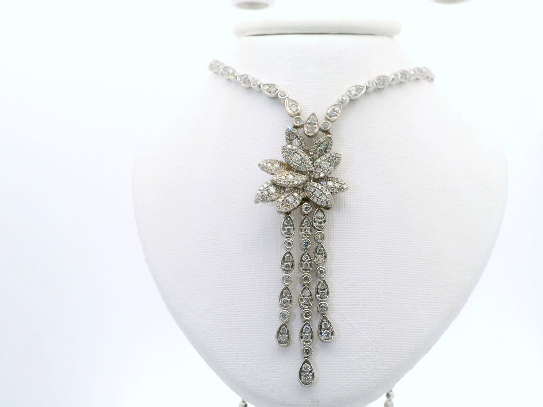 ANTIQUE 5.00 CTW G SI Floral Diamond Necklace in 14KT White Gold