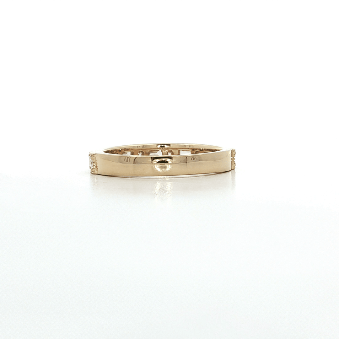 0.65 CTW Natural Diamond Wedding Band with Colorless & Nearly Flawless Round Brilliant Cut & Baguette Cut Diamonds in 14kt Yellow Gold – Jewelry Depot, Inc.