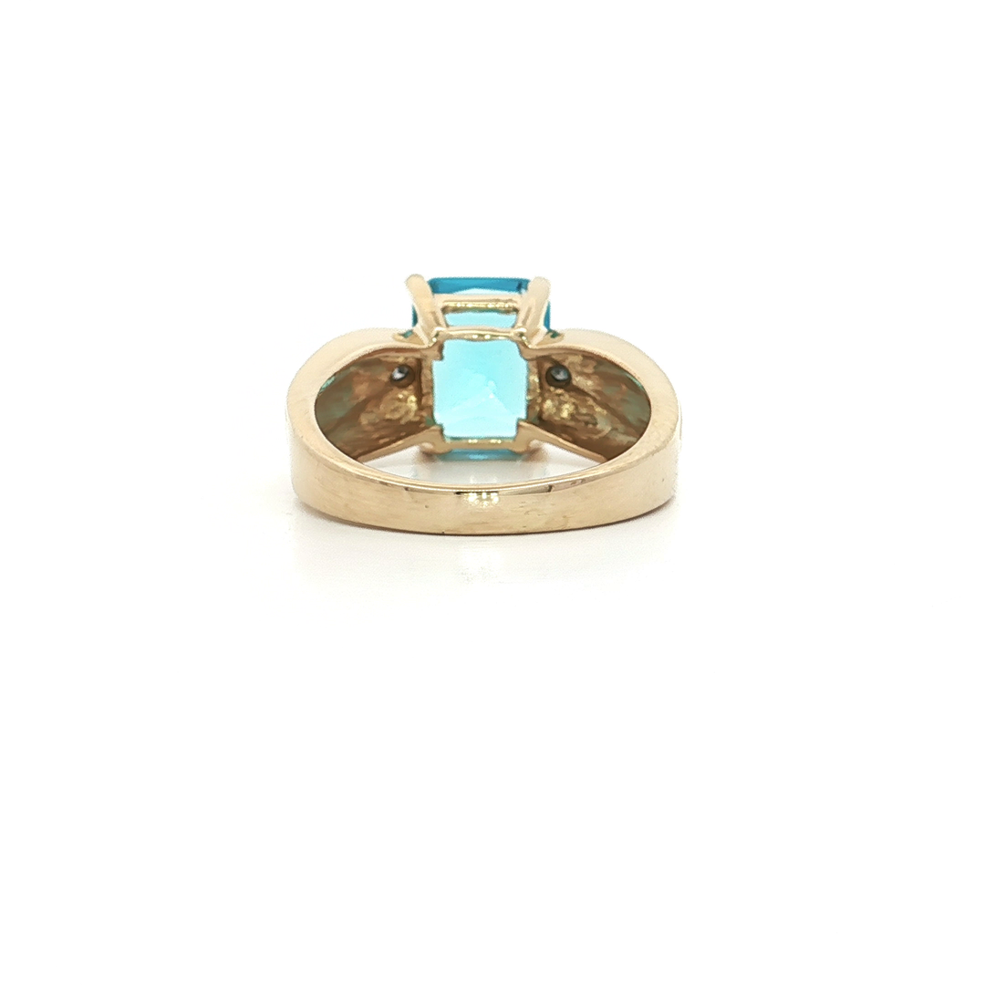3.30 CTW AAAA Grade Blue Topaz & Natural Diamond Ring in 14kt Yellow Gold