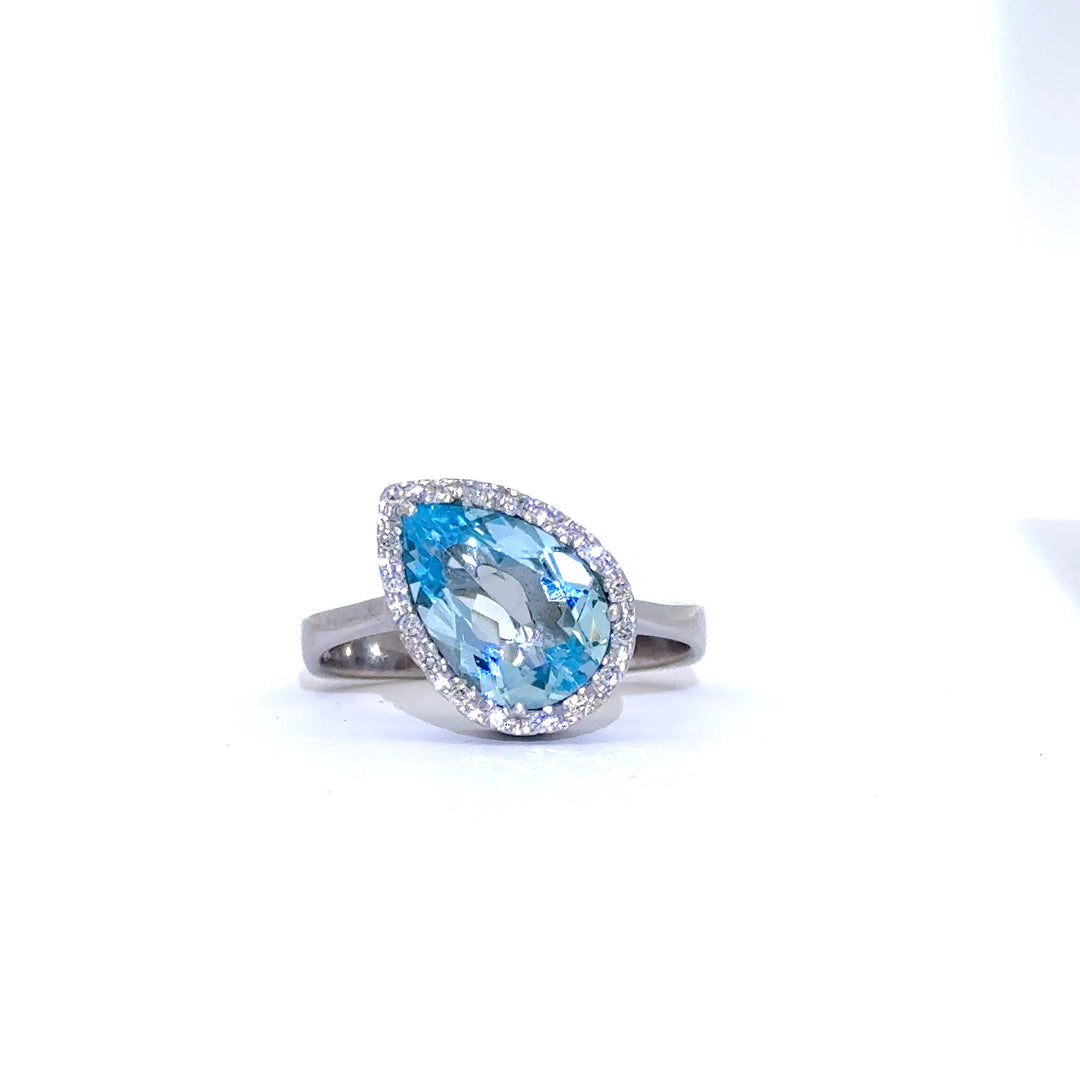 Elegant Aquamarine Ring 18KT WG .30CT DIA SIZE 7 3.3MM.