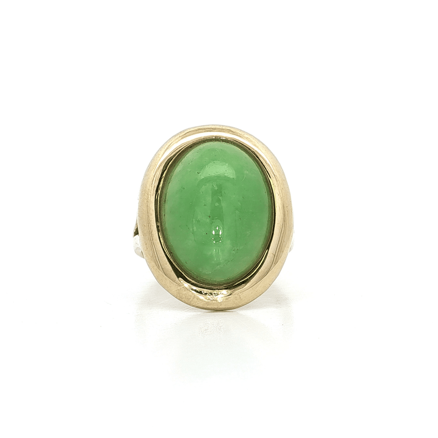 Oval Cabochon Jade Bezel-Set Ring (8 1/3 ct.) 14k Yellow Gold