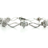 Flower Cluster Colorless Nearly Flawless Diamond Bracelet (3 ⅗ ct. tw.) in 18k White Gold