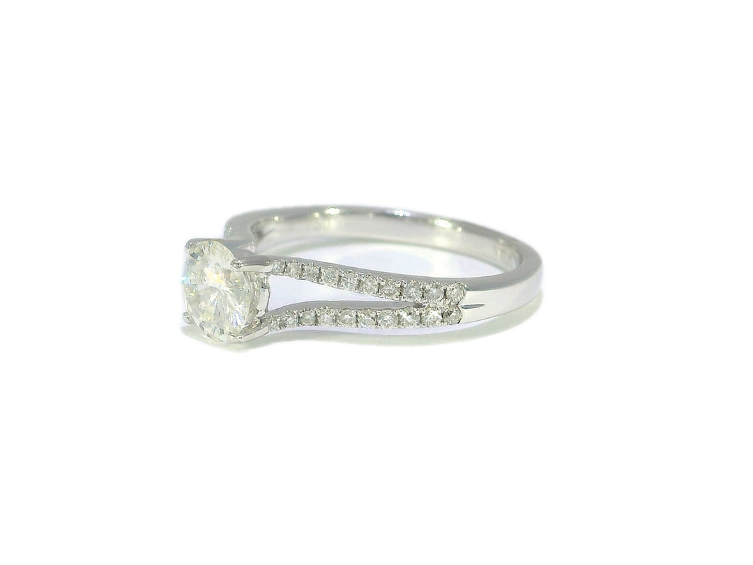 1.00 CTW EGL Certified Round Brilliant VS₁ Natural Diamond Engagement Ring in White Gold