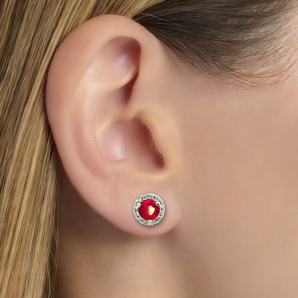 ET1299 shown on the ear (light medium skin tone)