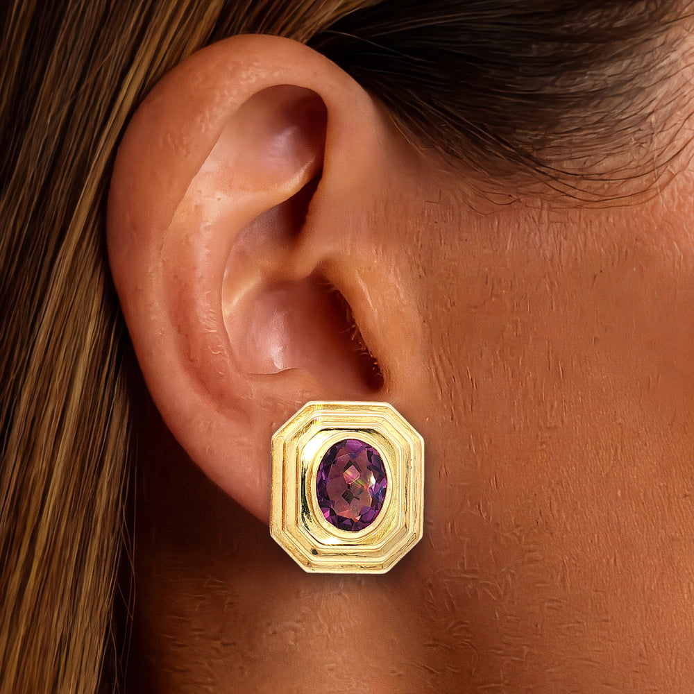 ET2556 shown on the ear (medium deep skin tone)