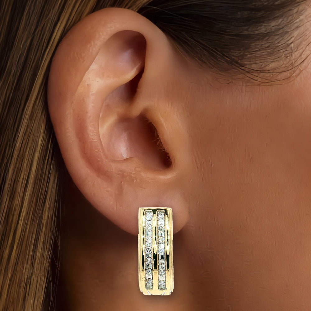 ET30011 shown on the ear (medium deep skin tone)