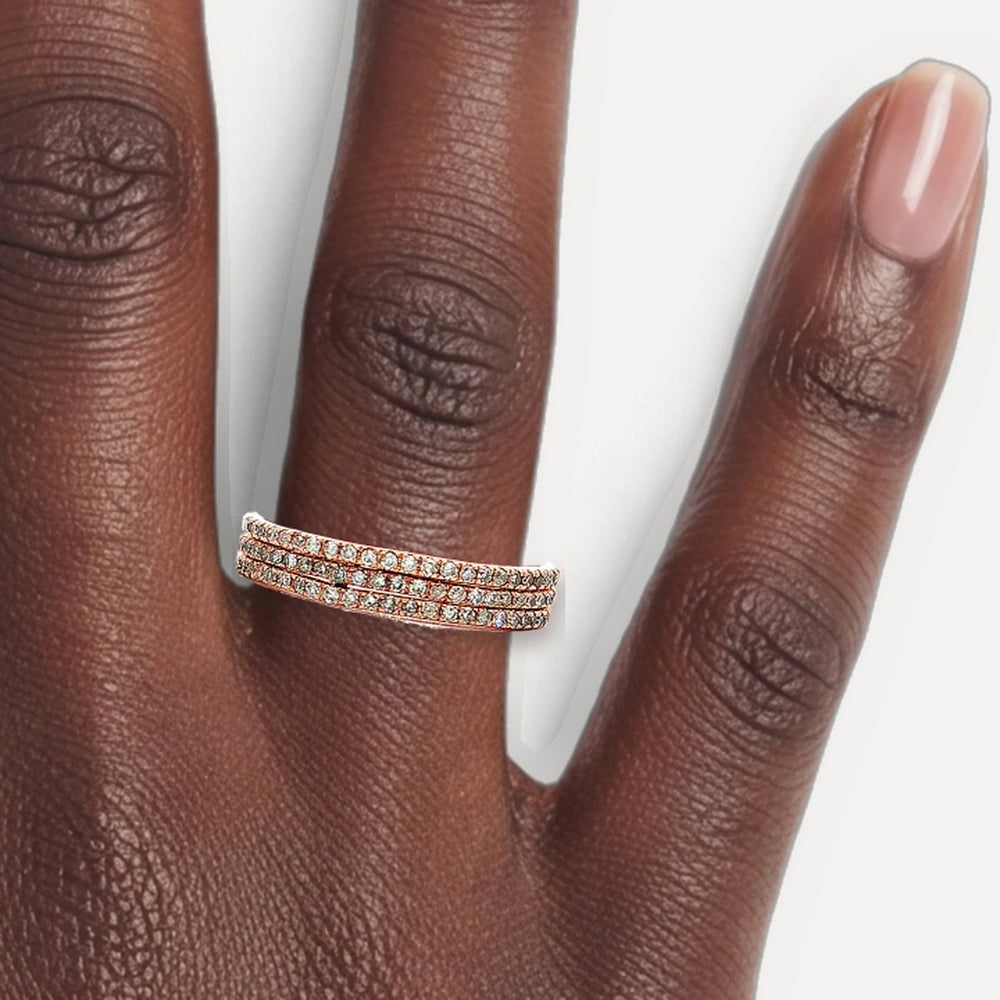 GJR1038 shown on a hand (deep skin tone)