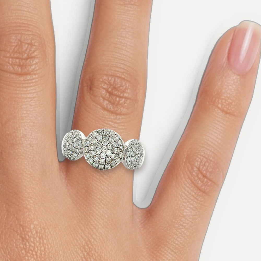 GJR1062 shown on a hand (medium skin tone)