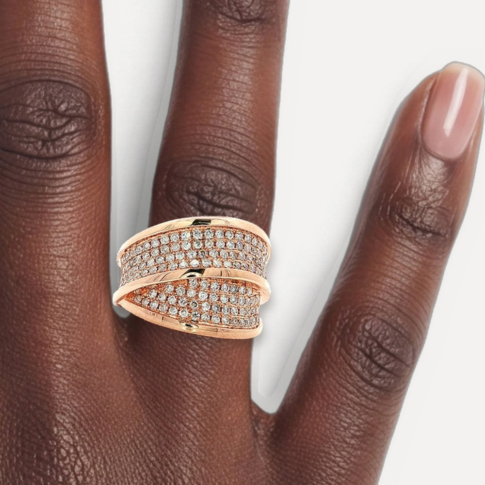 GJR1093 shown on a hand (deep skin tone)