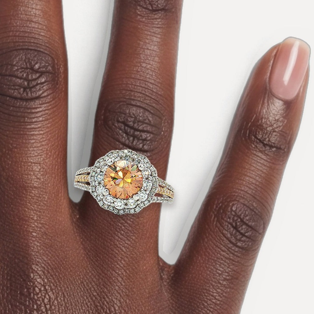 GJR1160 shown on a hand (deep skin tone)
