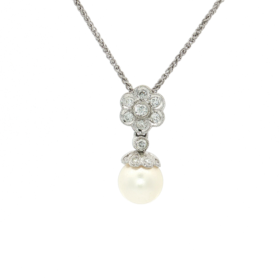 Freshwater Pearl Colorless Near-Flawless Flower Diamond Pendant Necklace (⅓ ct. tw.) in 18k White Gold