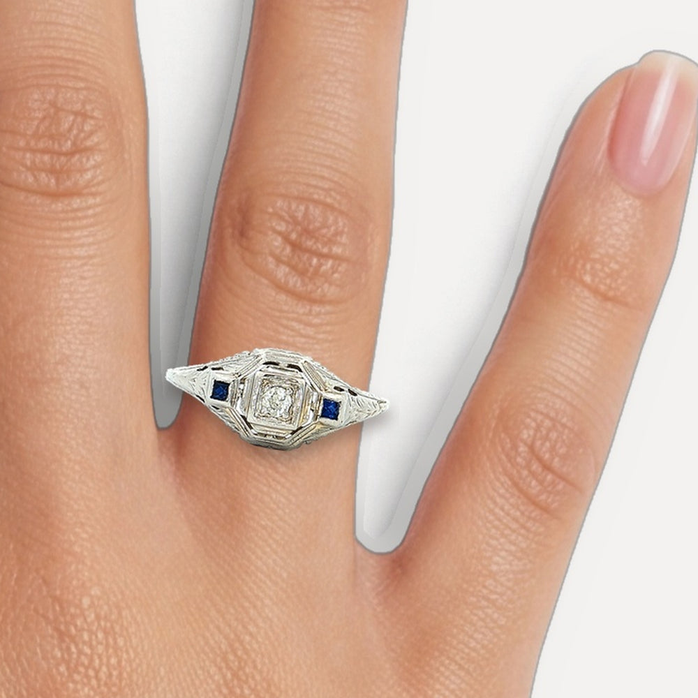 R78198 shown on a hand (medium skin tone)
