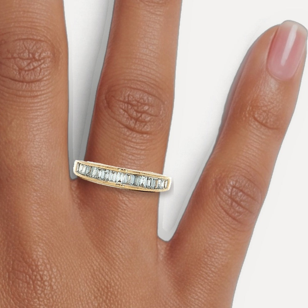 R78453 shown on a hand (medium deep skin tone)