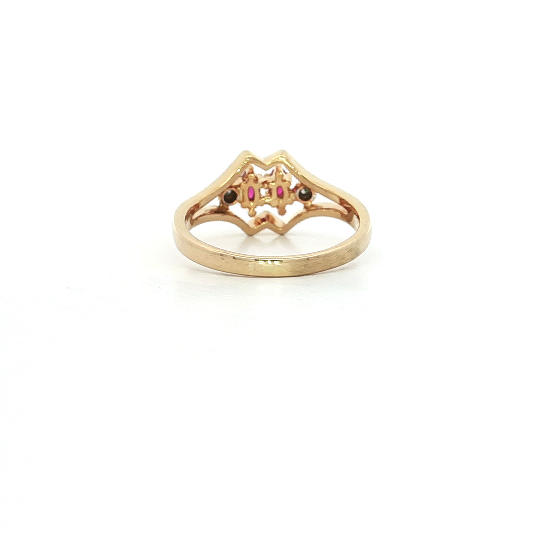 Vintage Natural Marquise Brilliant Cut AAA Grade Ruby & Round Brilliant Cut Diamond Bypass Ring in 14kt Yellow Gold