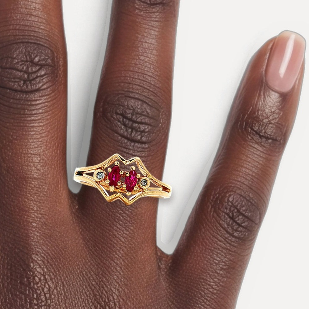 R79824 shown on a hand (deep skin tone)