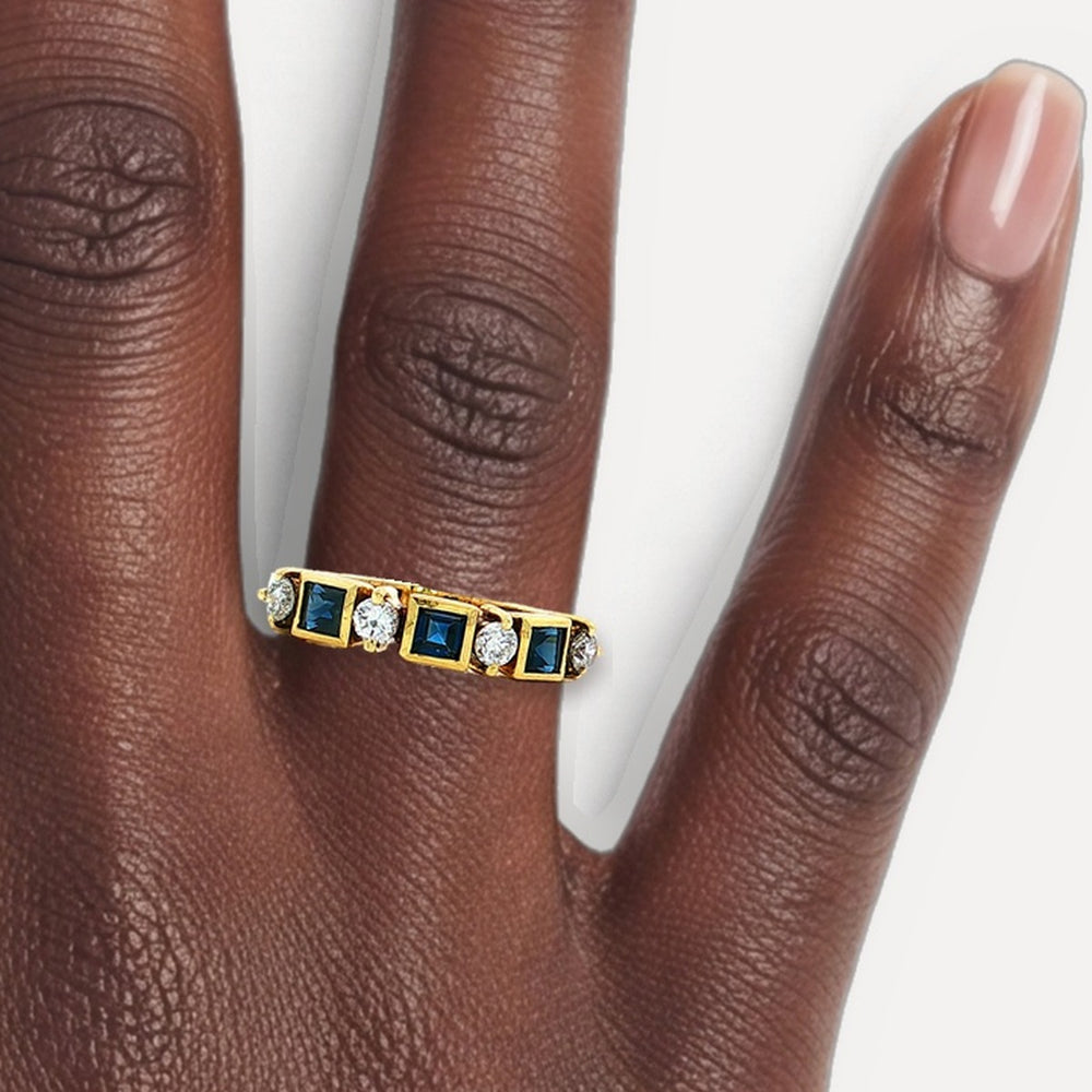 R80060 shown on a hand (deep skin tone)