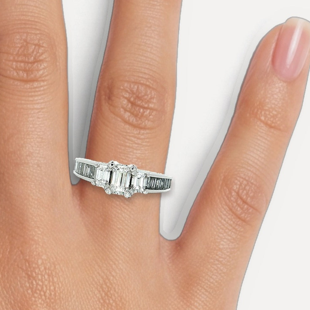 R810426 shown on a hand (medium skin tone)