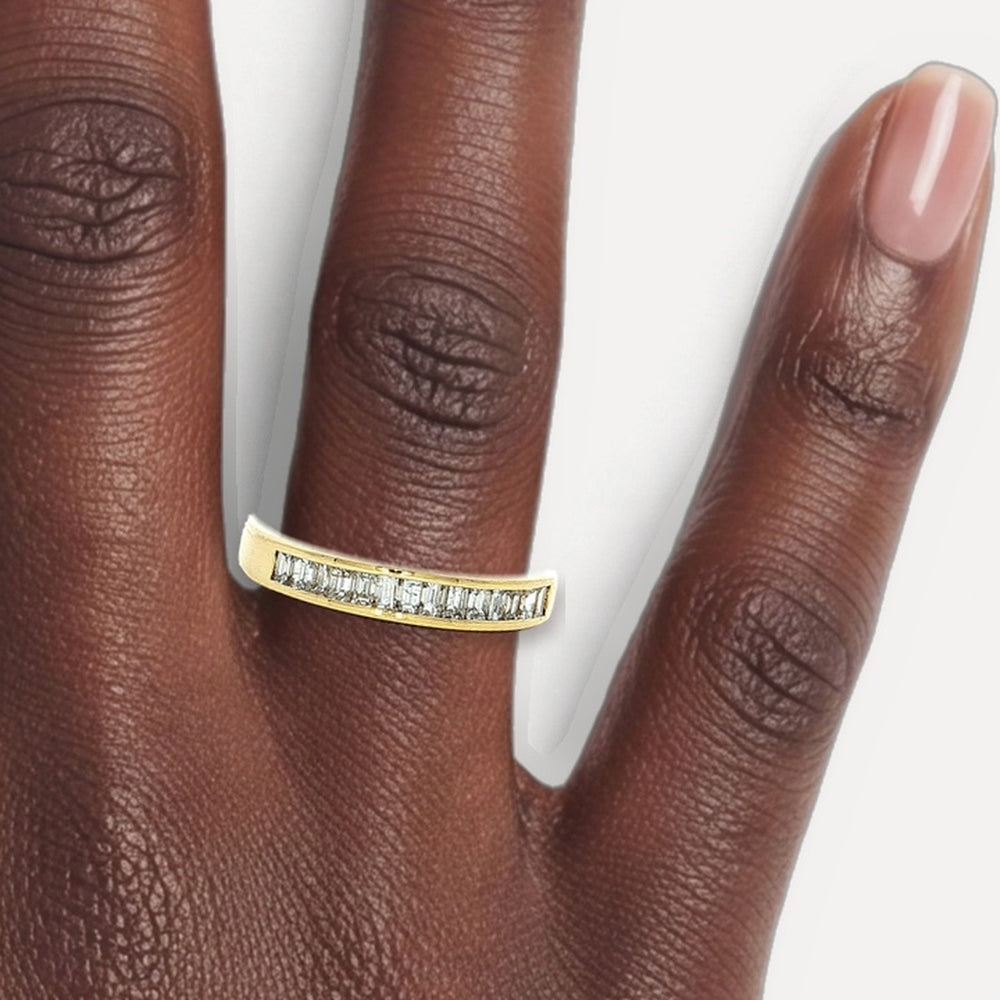 R81049 shown on a hand (deep skin tone)