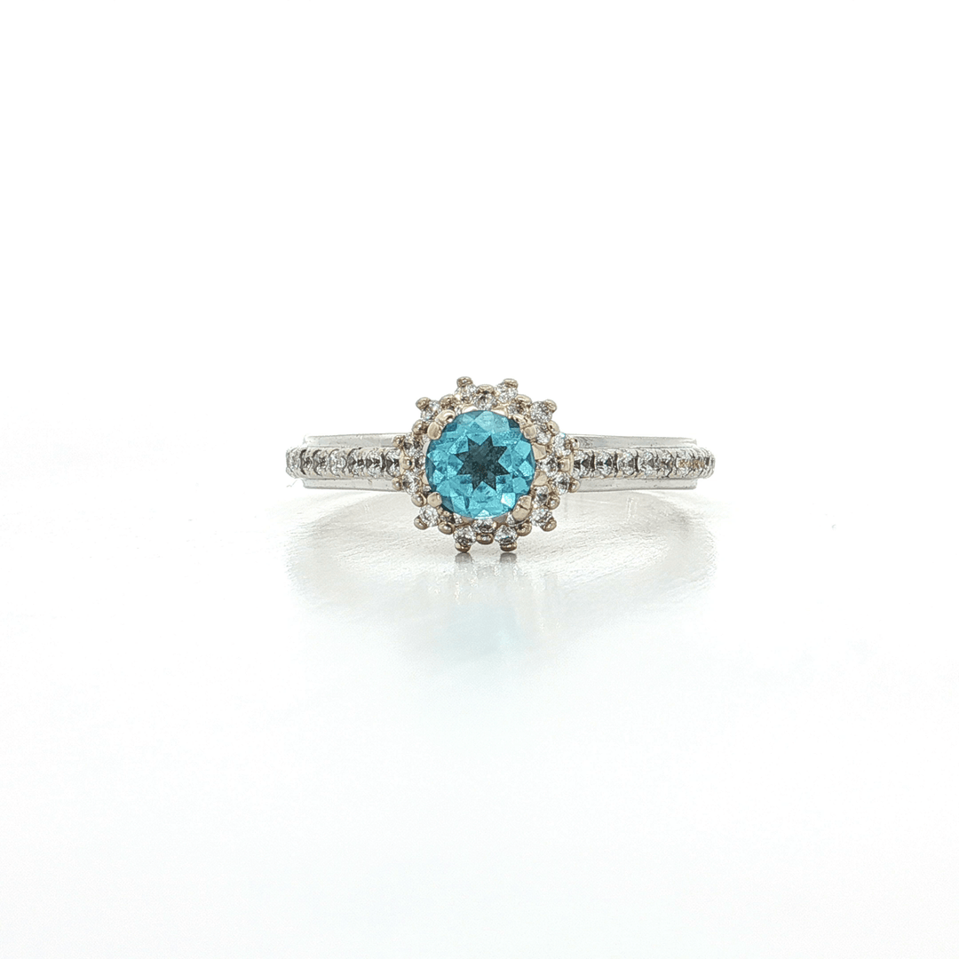 1.25 CTW Near - Colorless Round Brilliant Cut Diamond & AAA Grade Swiss Blue Topaz in a 14kt White Gold Ring – Jewelry Depot, Inc.