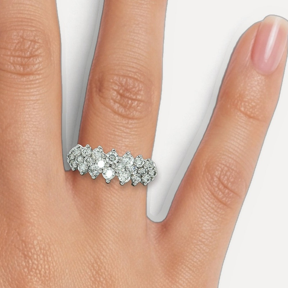 R821344 shown on a hand (medium skin tone)