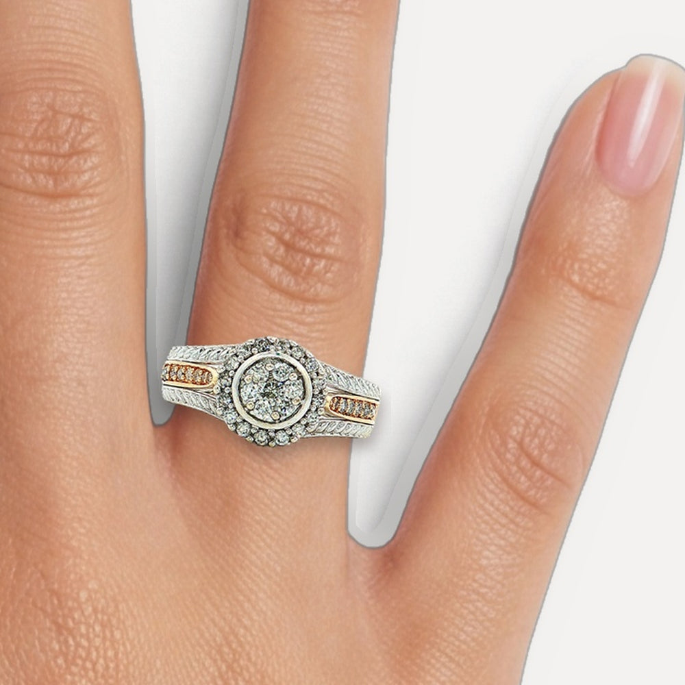 R823130 shown on a hand (medium skin tone)