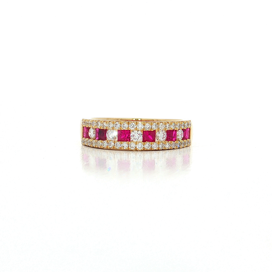 Princess Cut Vivid Ruby Colorless Nearly Flawless Diamond Ring (1 1/10 ct. tw.) in 18k Yellow Gold