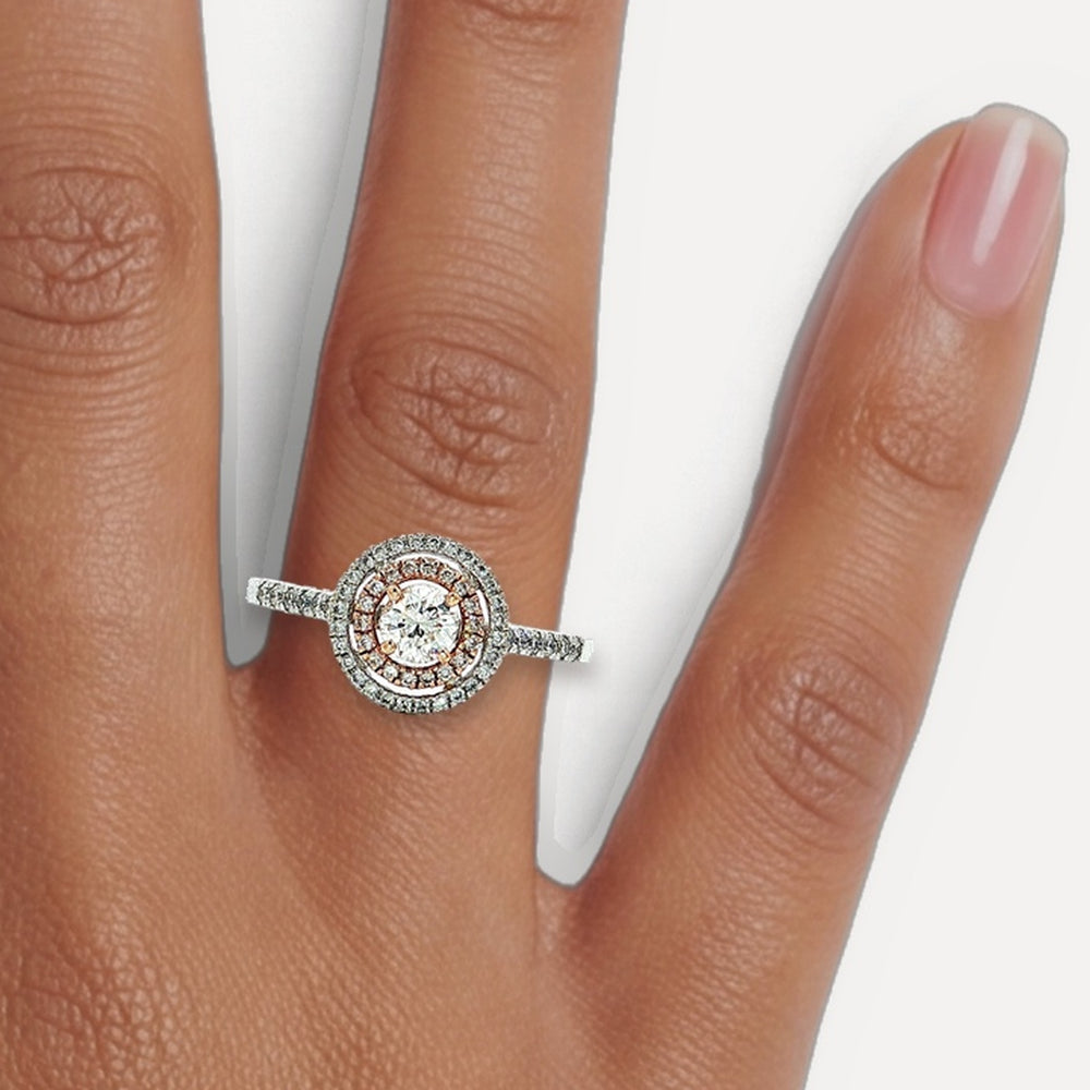 RPT1023 shown on a hand (medium deep skin tone)