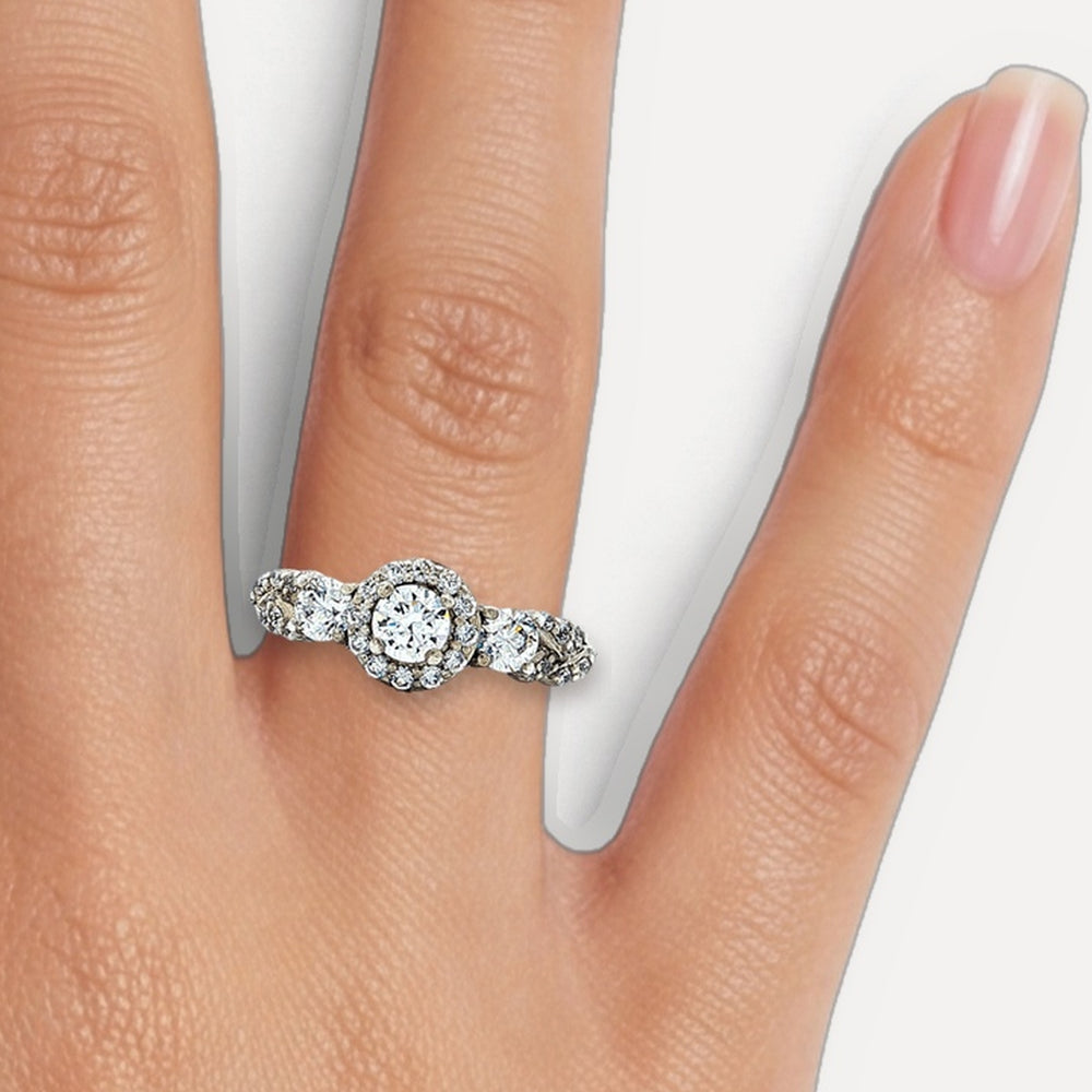 RSIL1157 shown on a hand (medium skin tone)